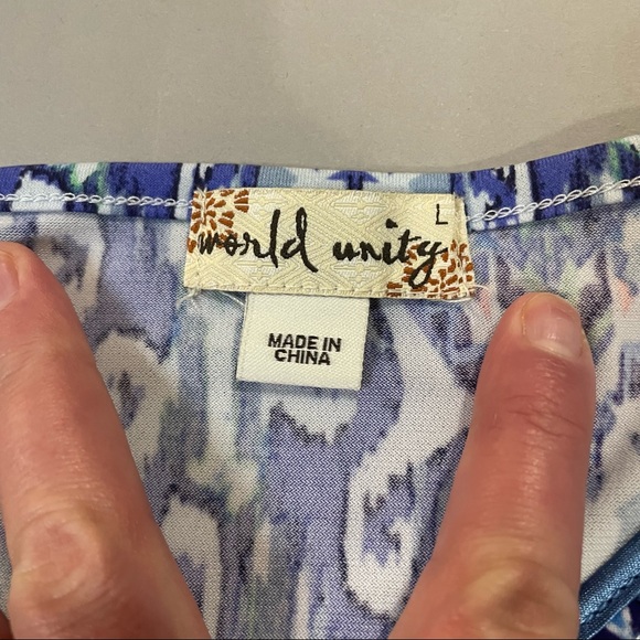 World Unity Sleeveless Front Applique Blue and White Dress - L - Picture 5 of 9